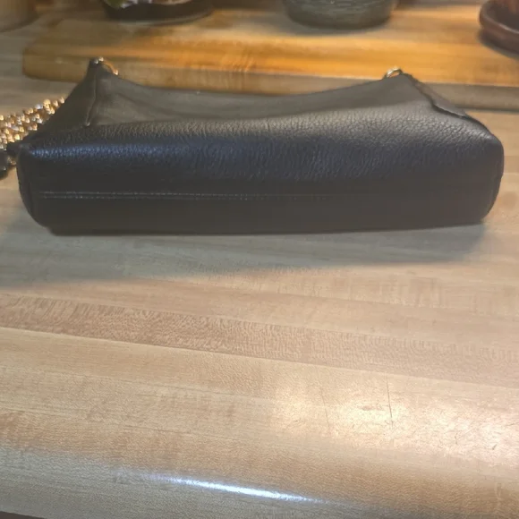 Henri Bendel Black Leather Crossbody Bag with Gold Chain - Picture 8 of 12